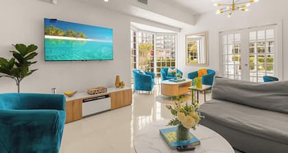 DIAMOND GREAT VILLA FOR LARGE GROUPS IN THE HEART OF SOUTH BEACH!