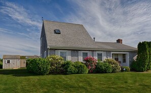 Exterior - Walk to Craigville Beach • AC / strong wifi • King Bed • Family Fun (Centerville)