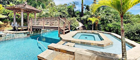 Piscine extérieure