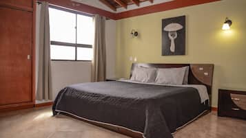 3 habitaciones, tabla de planchar con plancha y wifi gratis