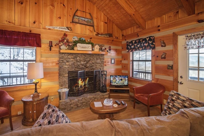 Sparrows Nest! Come Enjoy The Serenity & Mountain Beauty! - Cosby, TN