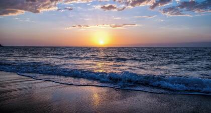 Light and bright beach retreat