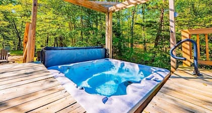 Secluded Mountain Home Features Breathtaking Valley Views and Hot Tub