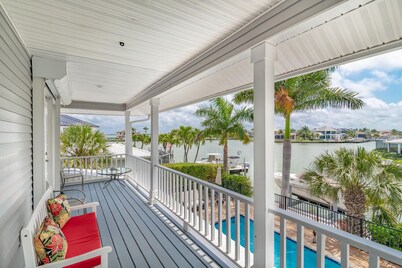 Holiday Winter Sale Hemingway House Marco Island  Last Minute Discount Book ASAP