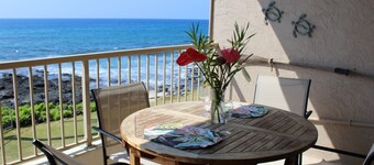 Ocean Front 2 BR Condo-ocean views from every room. 2nd floor Kona Reef "A" bldg