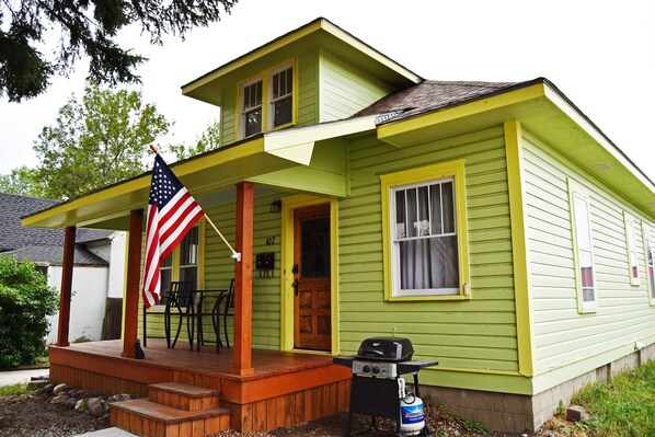 Exterior - True Downtown Bozeman...Fun In Any Season! (Bozeman)