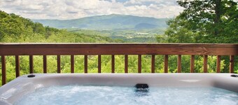 Beste utsikten i alle Smokies! på 4 bortgjemte acres!