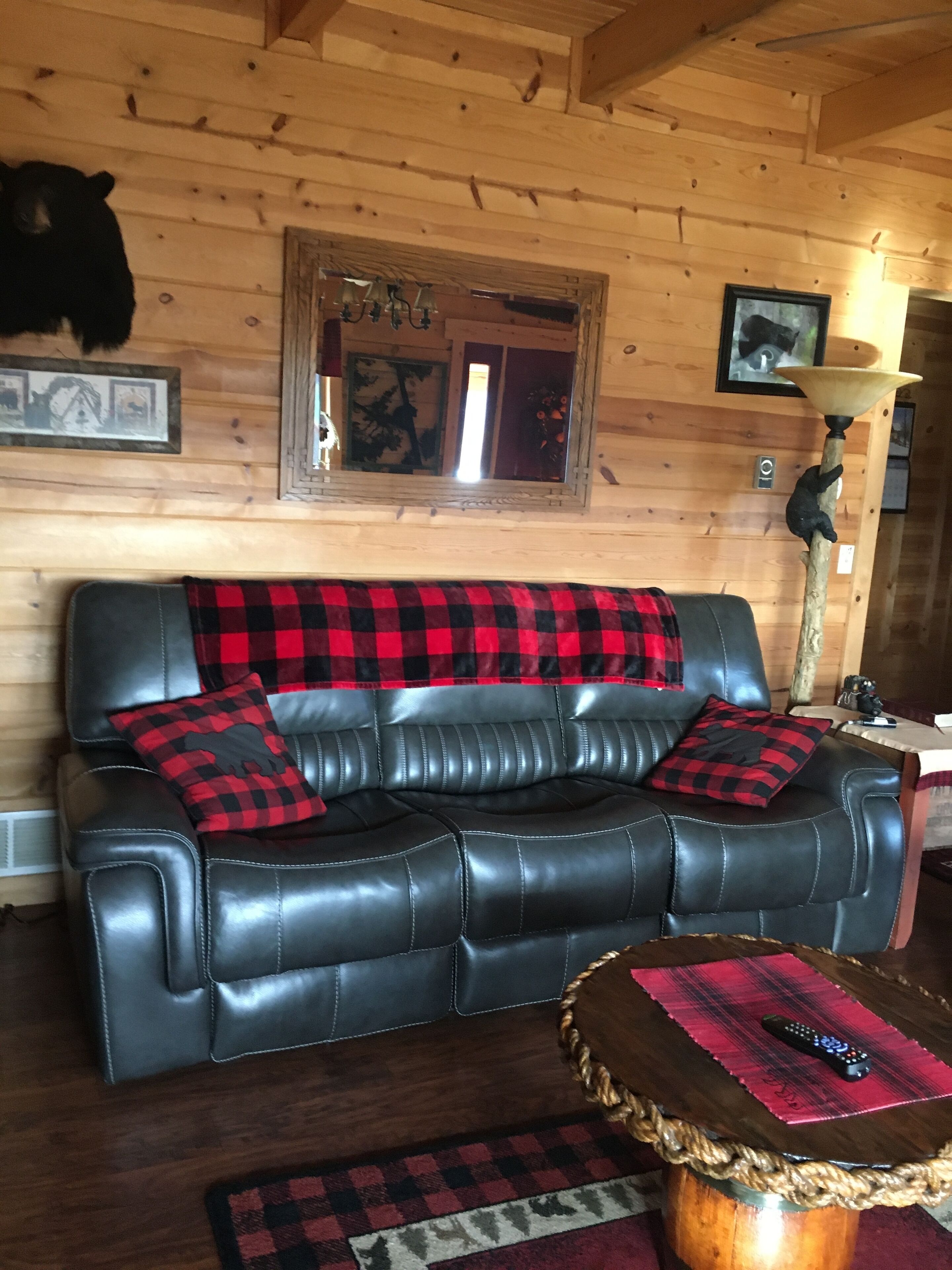 Smart TV, fireplace, DVD player