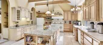 メンフィスのダウンタウンから10分-この広々とした家で南部の贅沢