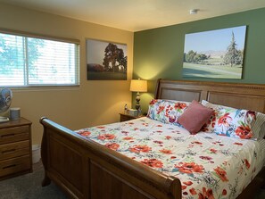 5 عدّة غرف نوم ومكواة/لوح كي وواي فاي مجانًا وملاءات أسرّة