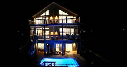 Beachfront private heated pool & boardwalk, ping pong, huge living areas & decks