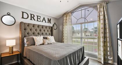 Coca Cola Villa, Private Heated Pool & Spa, 3 Miles to Disney