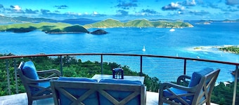 COUPLES RETREAT, HUGE OCEAN VIEWS, FREE KAYAKS & PADDLE BOARDS