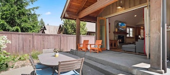 Suncadia Retreat Private Spa, Walkable, EV Charger