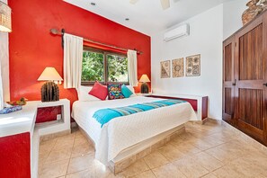 2 bedrooms, iron/ironing board, travel cot, free WiFi