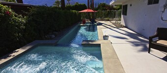 Mid-Century Modern Beauty in the Heart of Palm Springs