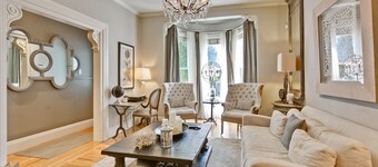 ❤️BEST LOCATION-WALK TO EVERYTHING❤️