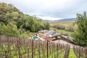 Exterior - Large Outdoor Kitchen, Pool, Hot Tub, Firepit...8 Mins From Healdsburg Plaza (Healdsburg)