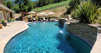 Large Outdoor Kitchen, Pool, Hot Tub, Firepit...8 Mins From Healdsburg Plaza