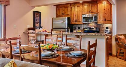 Luxury Corner Unit Condo Townsend Place Beaver Creek Sleeps 1-4 Ski-in / Ski-out