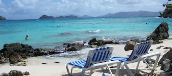 Escape to Paradise at Siren Song Villa B8 (updated, waterfront - no stairs)