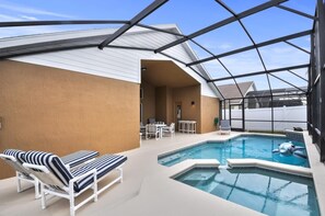 Outdoor pool, a heated pool - Welcome to Celebration Villa, 3 miles from Disney World, southfacing pool/spa (Kissimmee)