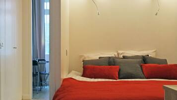 1 bedroom, iron/ironing board, free WiFi, bed sheets