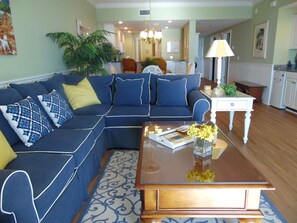 Una Smart TV, un reproductor de DVD