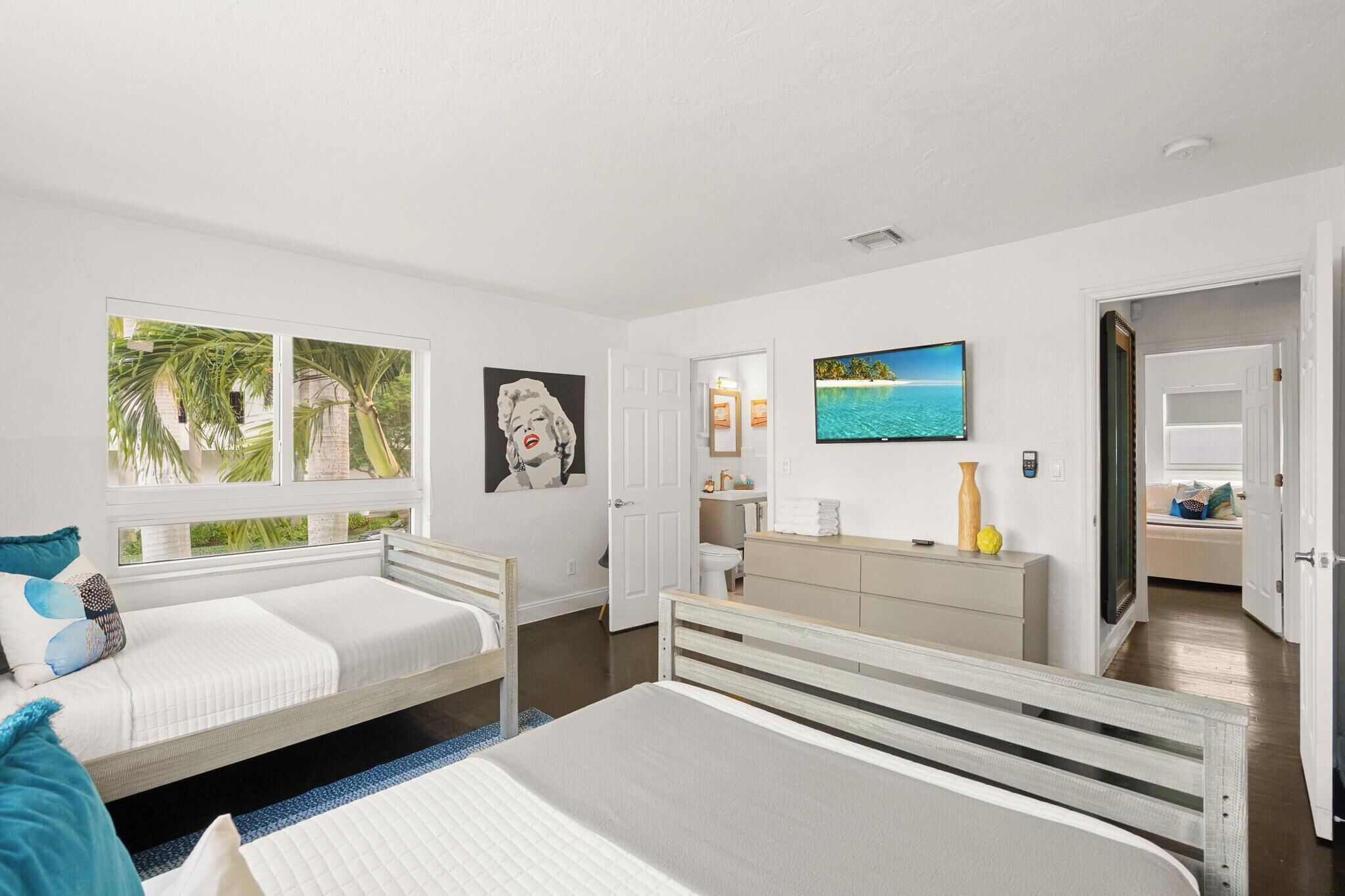5 chambres, bureau, fer et planche à repasser, Wi-Fi gratuit