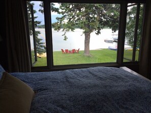 4 bedrooms, iron/ironing board, travel crib, free WiFi