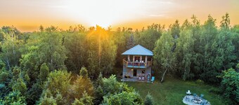 Firetower Chalet: Majestic views+private 60 acres
