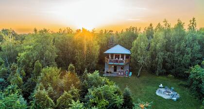 Firetower Chalet: Majestic views+private 60 acres