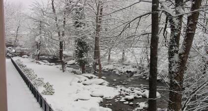 Cascading Creek/ Gatehouse Condos/ 2 Bedr./ 6th Floor