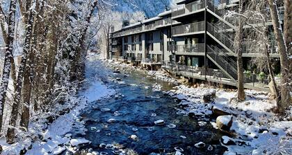 Paras tapa Aspenissa! Yläkerta, Duplex, Riverfront, allas, ilmainen kuljetus