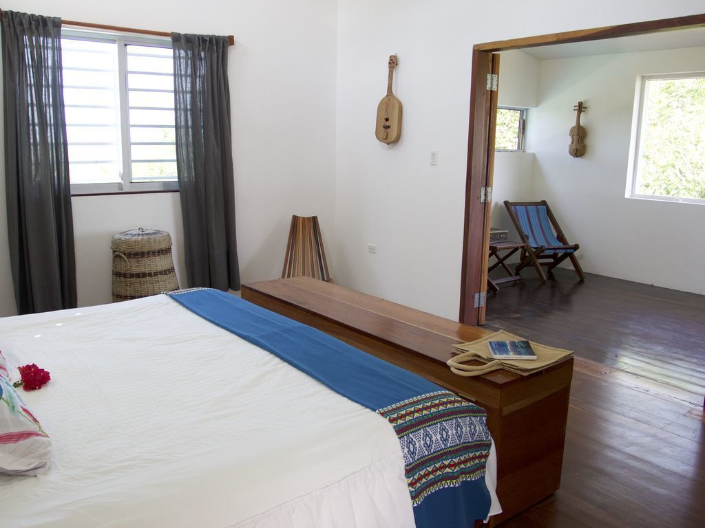 3 bedrooms, free WiFi, bed sheets, wheelchair access