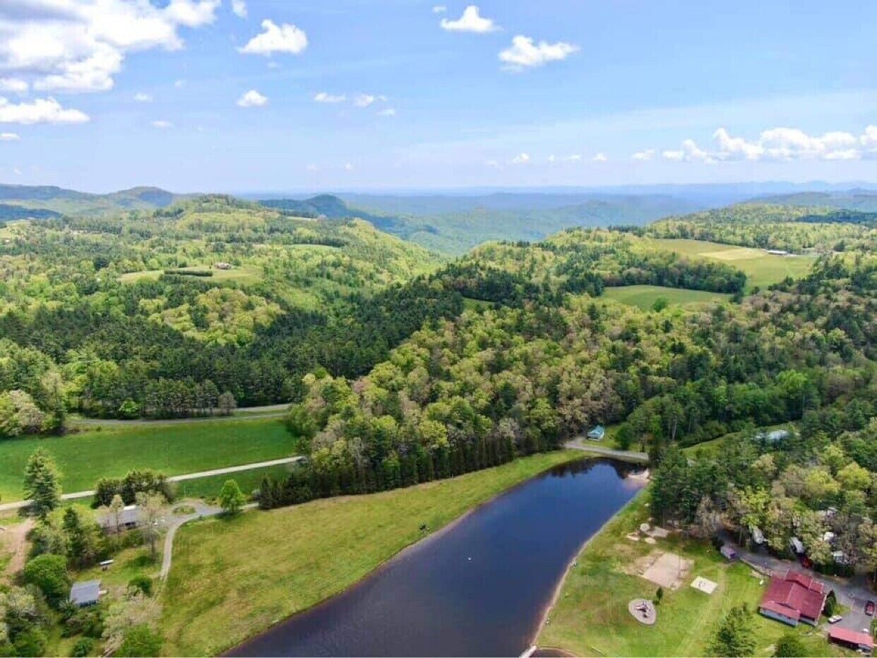 Beautiful Cabin in the Heart of Blue Ridge Parkway