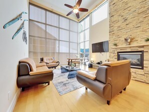 Smart TV, chimenea, reproductor de DVD y tenis de mesa 