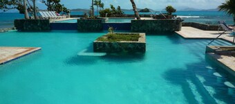 Paradise For The Two Of You Or Your Family.