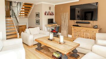 Smart TV, video games, DVD player, video library