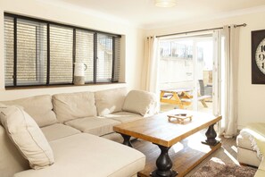 Smart-TV, videospill, DVD-spiller og filmbibliotek