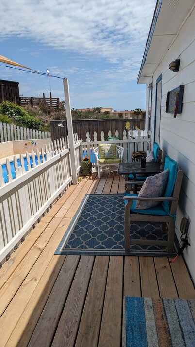 1/1 Cottage in the Dunes! PRIVATE POOL! Dog Friendly! Walk to Beach!