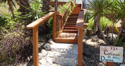 1/1 Cottage in the Dunes! PRIVATE POOL! Dog Friendly! Walk to Beach!