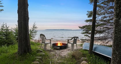 Wonderful Cottage Lakefront Family