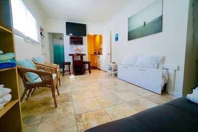 Pacific Beach Studio 2 blks to Beach, Beach Gear + More!