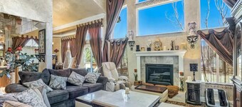 ULTRA LUXURY, 5,573SF, 5BR 2KS & 4QS Beds, 4BA, 3FP, Interquest & I-25 by AFA