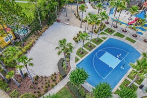 Sports court - Unwind After the Parks | Private Hot Tub  | Spacious 3 BR (Kissimmee)