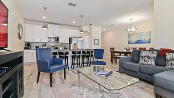 Smart TV, DVD player