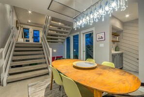 Dining - Spacious 2-Bedroom + 3-Bath Condo | 200 Yards from the Slopes! (Steamboat Springs)