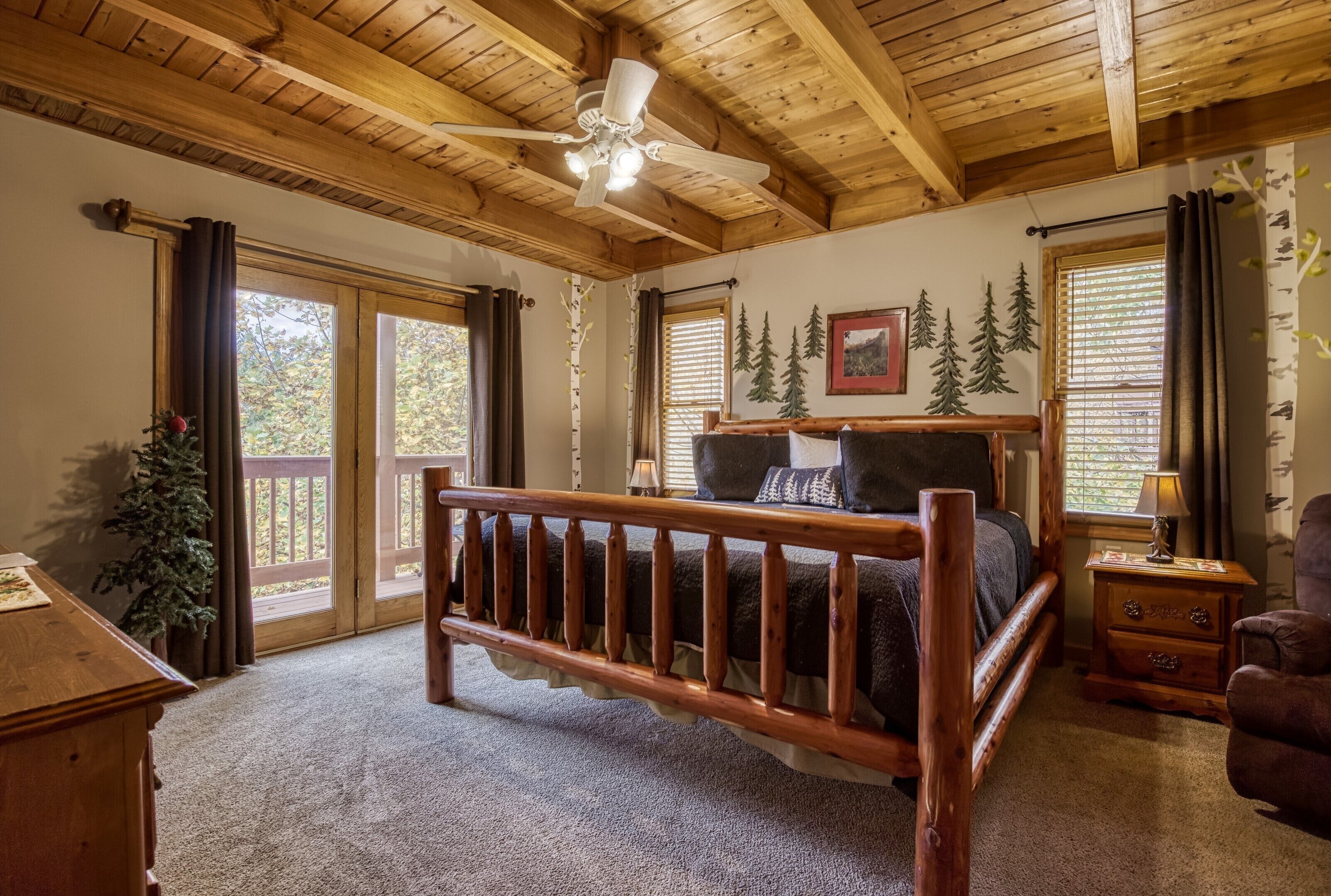 3 bedrooms, iron/ironing board, travel crib, free WiFi