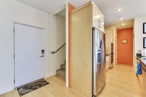 Interior - Slopes - 2 bedroom / 2 bath plus loft - walking distance to Giant Steps Lifts (Brian Head)